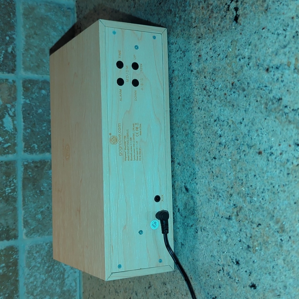 GOgroove BlueSYNC TYM Bluetooth Wireless Stereo Speaker & Wooden Alarm Clock - Picture 4 of 13